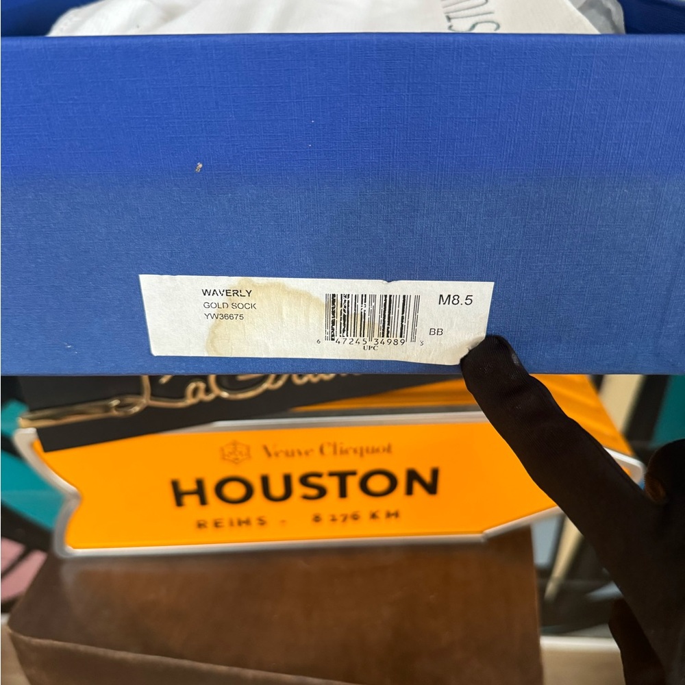 Stuart Weitzman Gold and Black Sock Booties, 8.5, Bag, Box included! - Picture 11 of 13